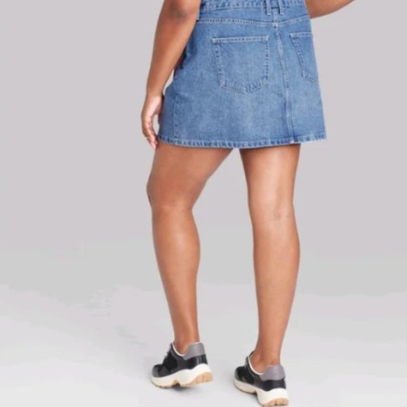 NWT Wild Fable Medium Wash Denim Skirt, Size 6 or 8 - Picture 3 of 5